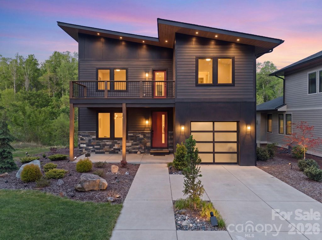 127 Rough Bark Trail, Asheville, NC 28806