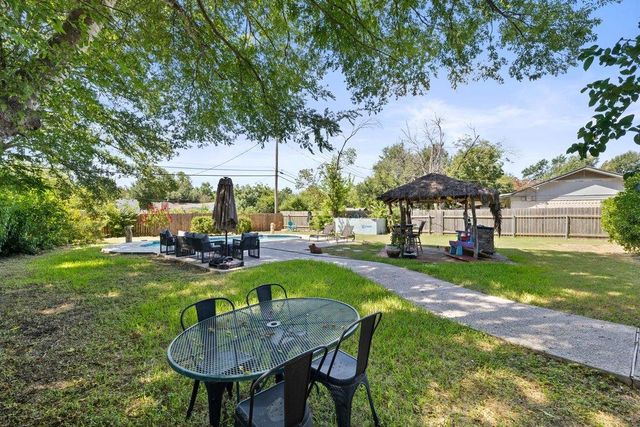 9513 Braeburn GLN, Austin, TX 78729