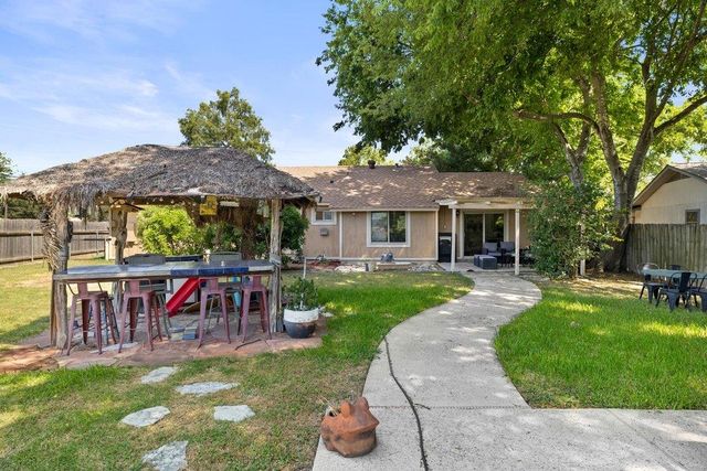 9513 Braeburn GLN, Austin, TX 78729