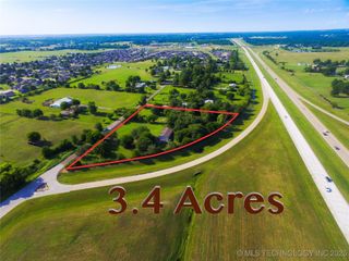 12711 N 135th East Avenue, Collinsville, OK 74021