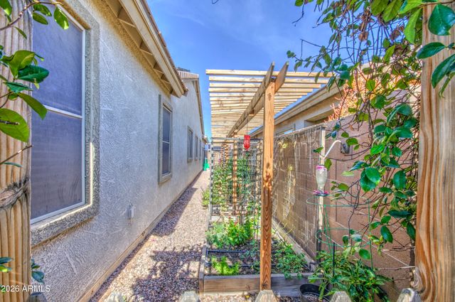 619 E Canyon Rock Road, San Tan Valley, AZ 85143