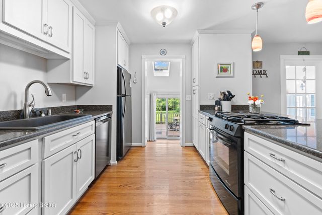 1606 Sutherland Dr, Louisville, KY 40205