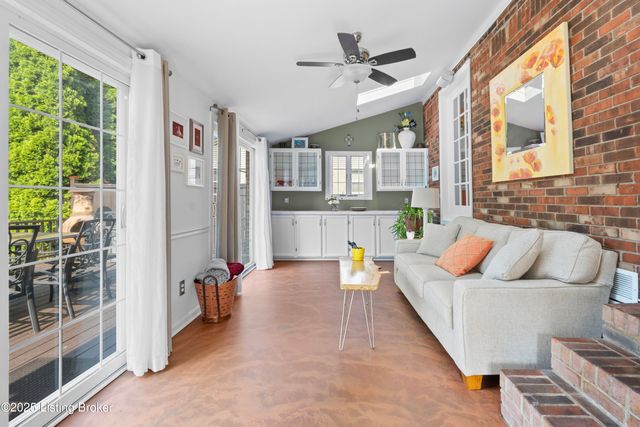 1606 Sutherland Dr, Louisville, KY 40205