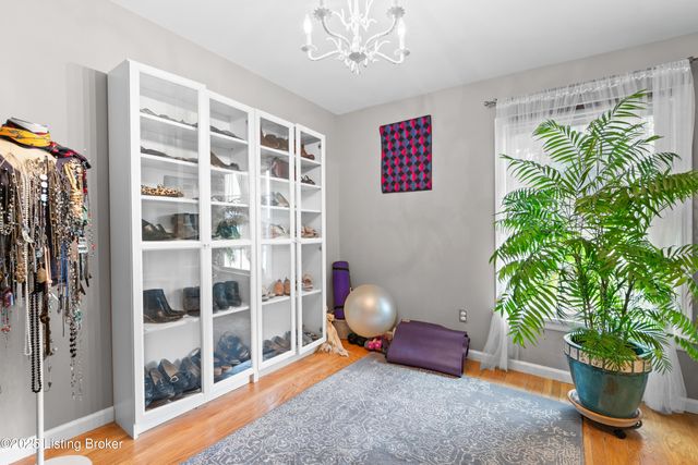 1606 Sutherland Dr, Louisville, KY 40205