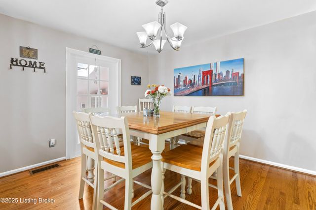 1606 Sutherland Dr, Louisville, KY 40205