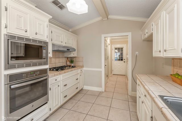 736 Coachlight Road, Shreveport, LA 71106