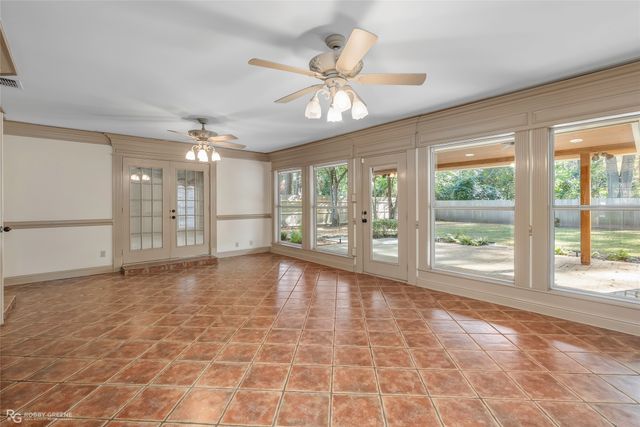 736 Coachlight Road, Shreveport, LA 71106