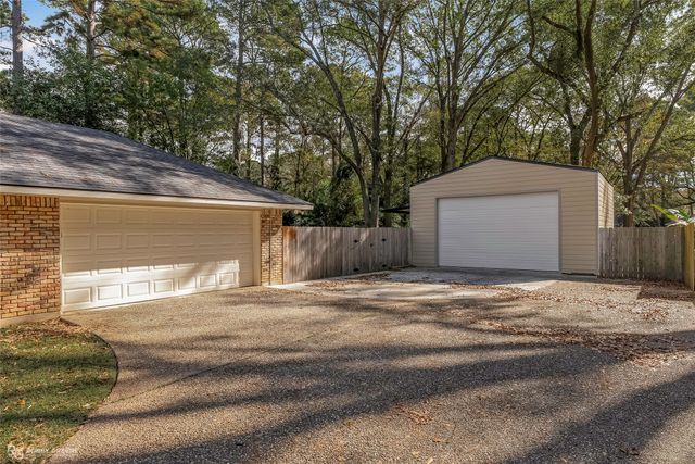 736 Coachlight Road, Shreveport, LA 71106