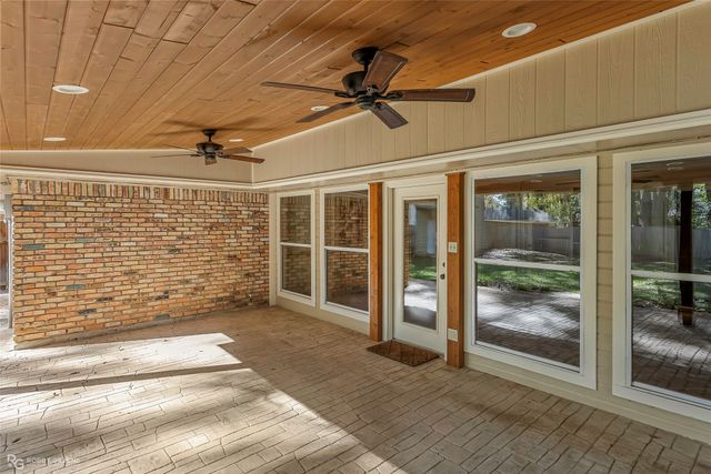 736 Coachlight Road, Shreveport, LA 71106