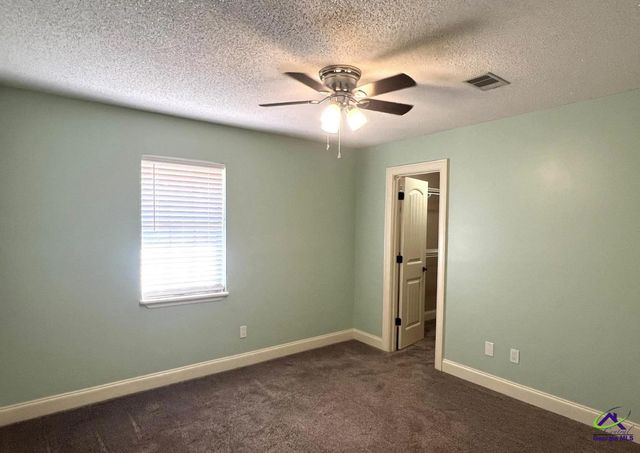 108 Turtle Dove Court, Warner Robins, GA 31088