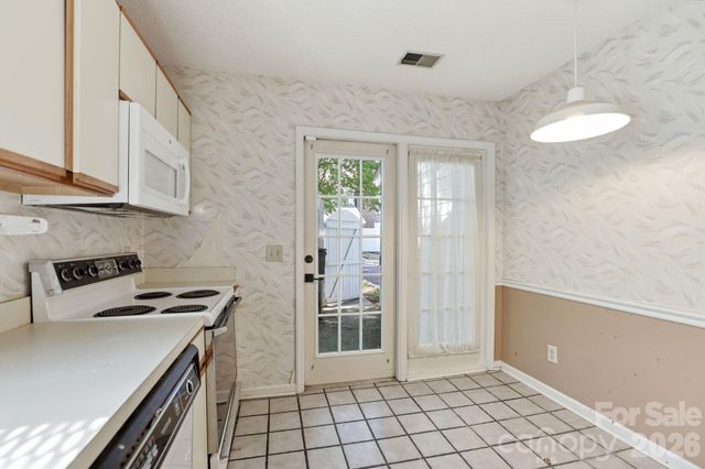 7287 Meeting Street, Charlotte, NC 28210