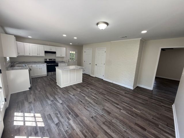 22390 HWY 57 HWY, La Grange, TN 38057