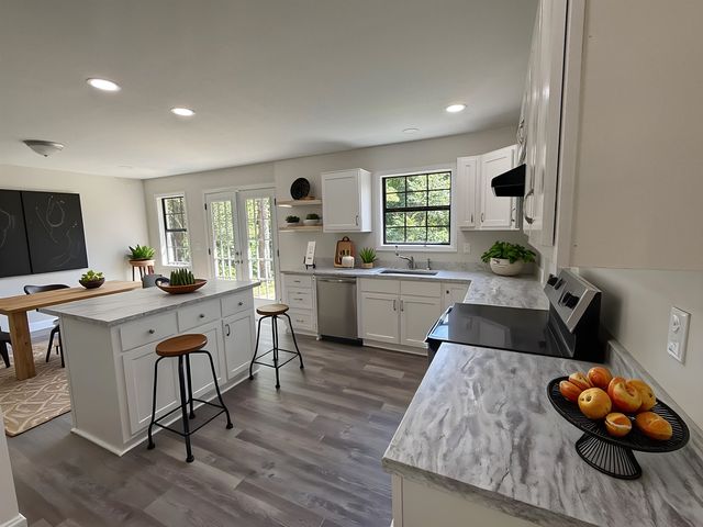 22390 HWY 57 HWY, La Grange, TN 38057