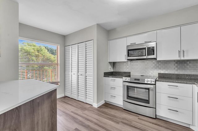 14623 Bonaire Boulevard 410, Delray Beach, FL 33446