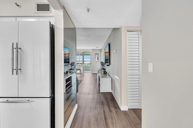 14623 Bonaire Boulevard 410, Delray Beach, FL 33446