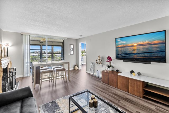 14623 Bonaire Boulevard 410, Delray Beach, FL 33446