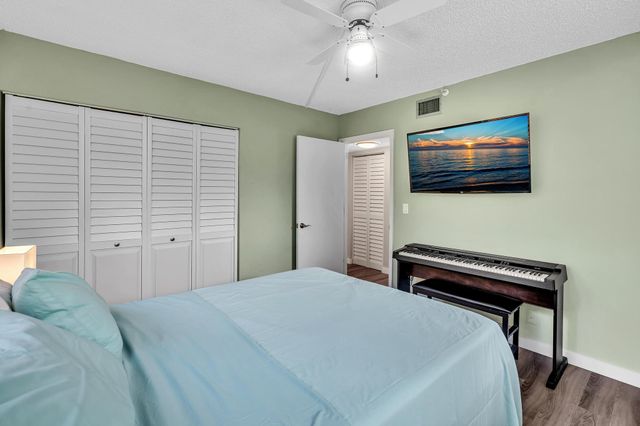 14623 Bonaire Boulevard 410, Delray Beach, FL 33446