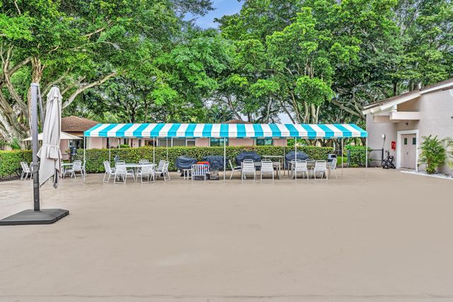 14623 Bonaire Boulevard 410, Delray Beach, FL 33446