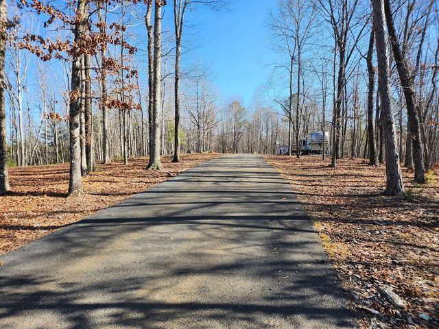12 Daisy Drive, Brasstown, NC 28902