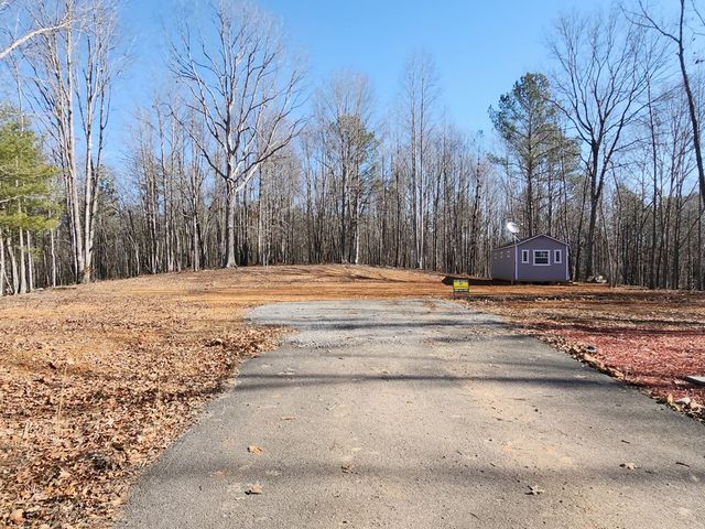 12 Daisy Drive, Brasstown, NC 28902