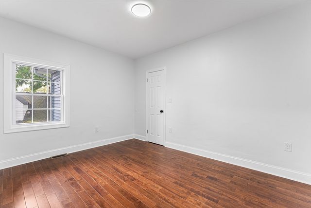 70 Edgehill Rd, Winthrop, MA 02152