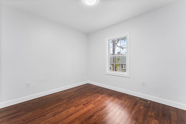 70 Edgehill Rd, Winthrop, MA 02152