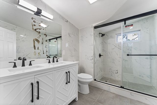 70 Edgehill Rd, Winthrop, MA 02152