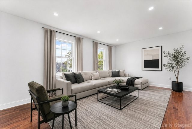 70 Edgehill Rd, Winthrop, MA 02152