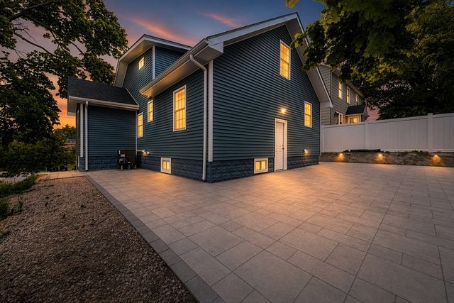 70 Edgehill Rd, Winthrop, MA 02152