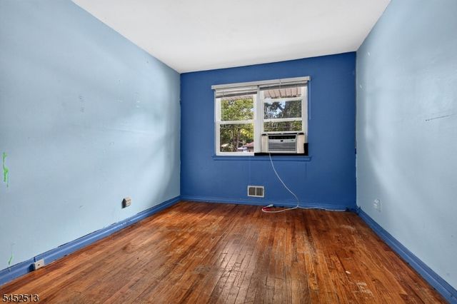 49 Blake Ave, Cranford Twp., NJ 07016