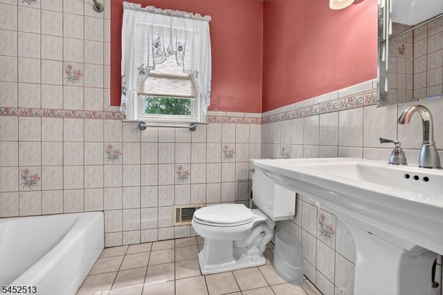 49 Blake Ave, Cranford Twp., NJ 07016