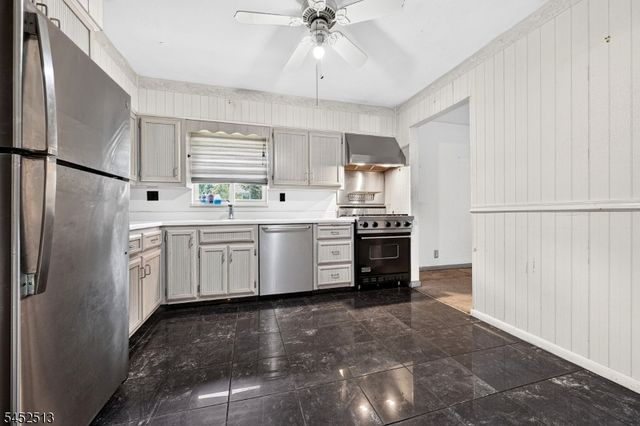 49 Blake Ave, Cranford Twp., NJ 07016