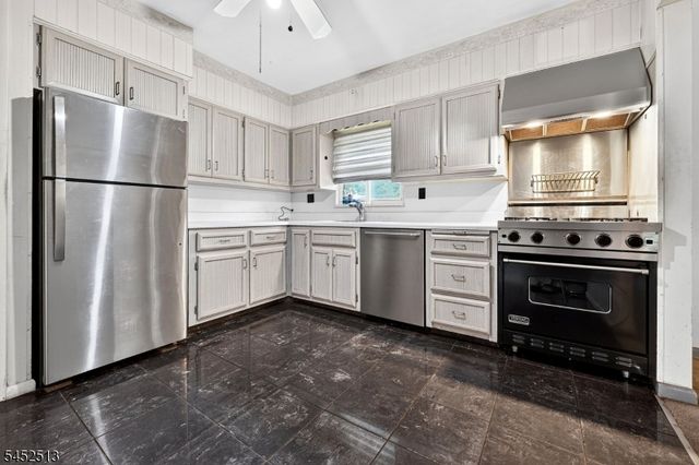 49 Blake Ave, Cranford Twp., NJ 07016