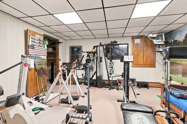 131 Valley Rd, Somerset, MA 02726