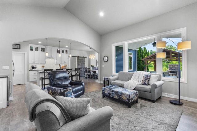 W7500 CROSS COUNTRY LANE, Hortonville, WI 54944
