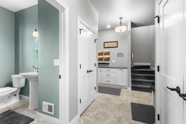 W7500 CROSS COUNTRY LANE, Hortonville, WI 54944
