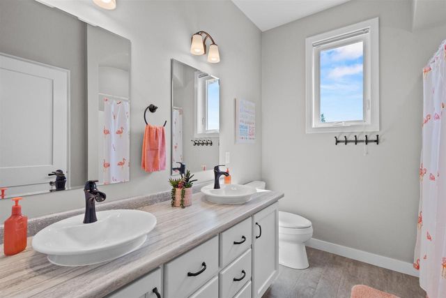 W7500 CROSS COUNTRY LANE, Hortonville, WI 54944