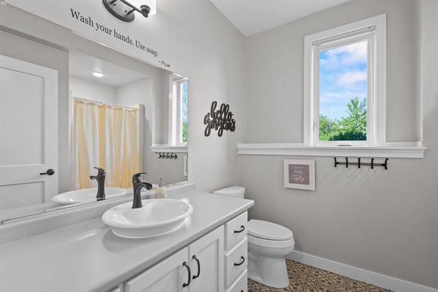 W7500 CROSS COUNTRY LANE, Hortonville, WI 54944
