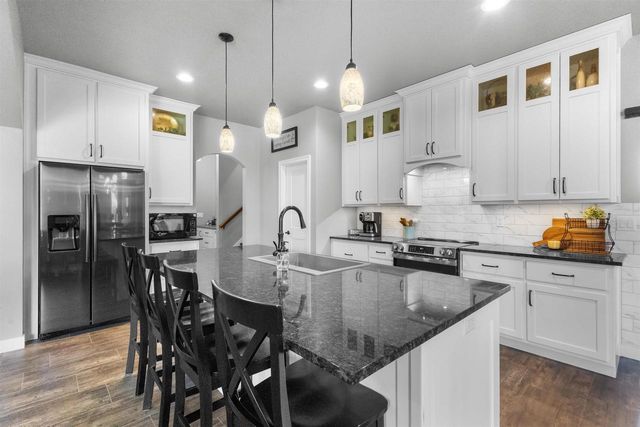 W7500 CROSS COUNTRY LANE, Hortonville, WI 54944