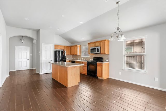 21915 Saragosa Pond Lane, Spring, TX 77379