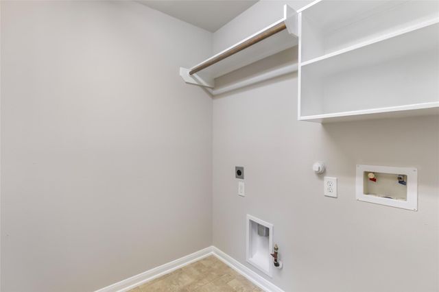 21915 Saragosa Pond Lane, Spring, TX 77379