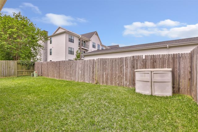 21915 Saragosa Pond Lane, Spring, TX 77379