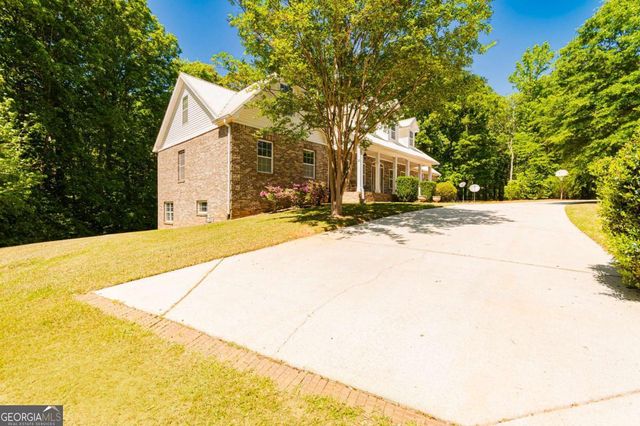 550 Oak Ridge Drive, Oxford, GA 30054