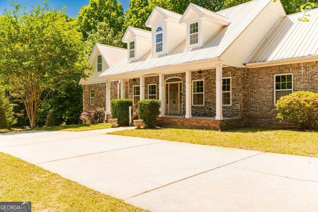 550 Oak Ridge Drive, Oxford, GA 30054
