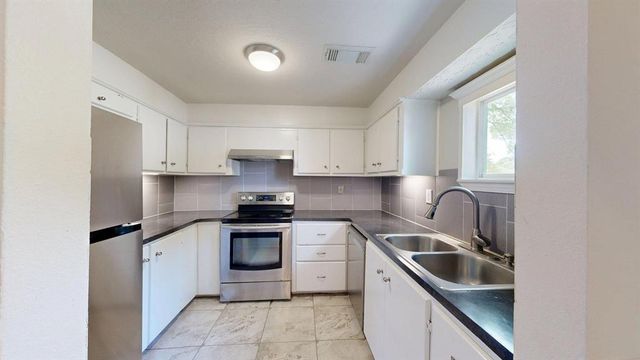 16350 Eastchase Street, Montgomery, TX 77316