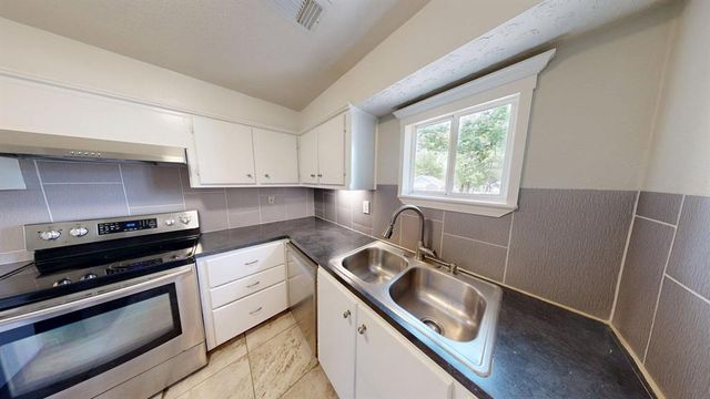 16350 Eastchase Street, Montgomery, TX 77316