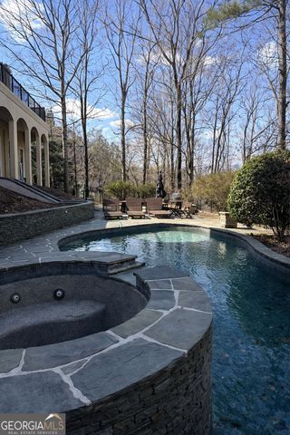 8360 Jett Ferry Road, Sandy Springs, GA 30350