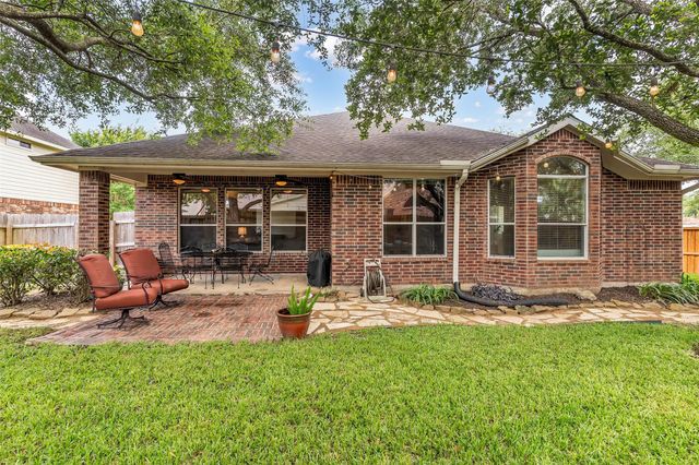 3601 Shasta Court, Pearland, TX 77584