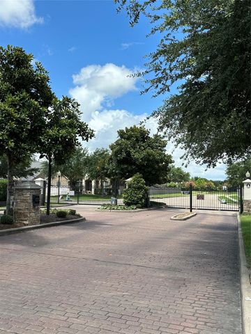3601 Shasta Court, Pearland, TX 77584