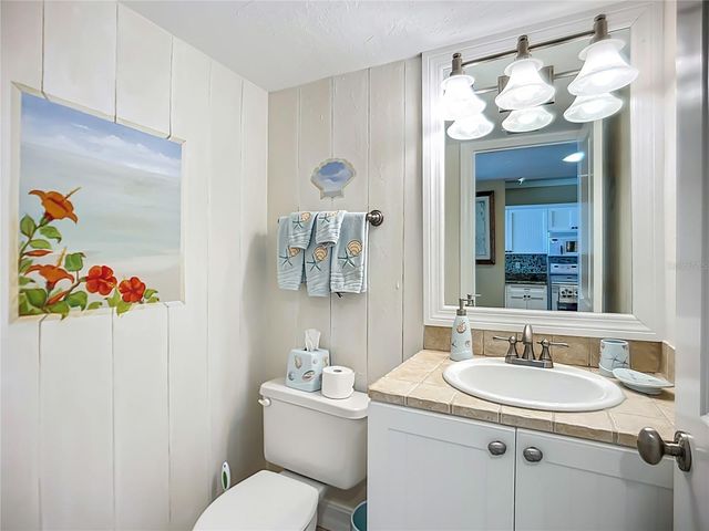 6006 GULF DRIVE 109, Holmes Beach, FL 34217